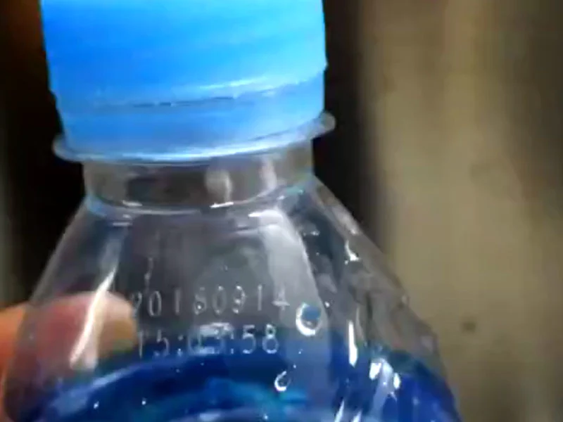 Применение лазерного принтера CO2 в бутылке Минеральная воды